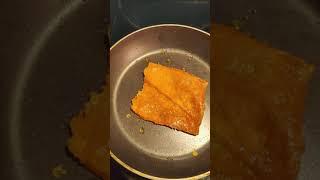 #cheddar#cheese#cook in a #nonstick pan.#tastes like #cheez its! #nobread #keto#ketodiet#shorts