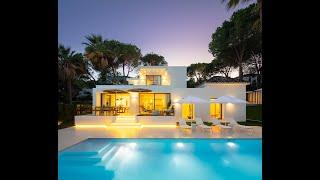 Stunning Contemporary Villa Close to Beaches for Sale in Nueva Andalucia, Marbella