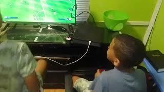 Nahum And Zaki are Playing Fifa 15 on PlayStation 4 #playstation