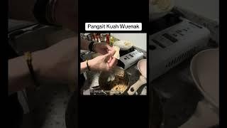 Pangsit Kuah Simpel Wuenak