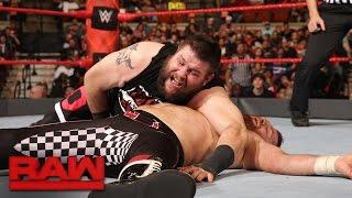 Sami Zayn vs. Kevin Owens: Raw, Dec. 5, 2016