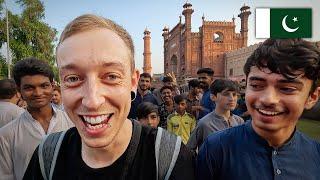 MY FIRST TIME in Lahore, Pakistan! First Impressions 