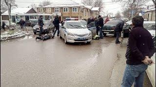 Первые подробности по задержанию сотрудников ДПС в Пятигорске по подозрению во взятке