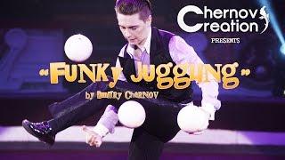 Dmitry Chernov - Large balls juggling @ Nikulin Moscow Circus (2013)
