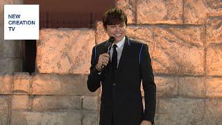 Jesus ist dir nah, wenn du entmutigt bist (live in Israel) – Joseph Prince I New Creation TV Deutsch