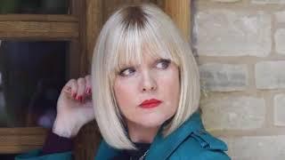 'Agatha Raisin' star Ashley Jensen sells the house after her husband's suicide in garage