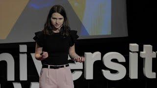 Media społecznościowe a pragnienie szczęścia | Magdalena Grabowska | TEDxUniversityofWarsaw