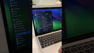 How to hide desktop icons on MacBook