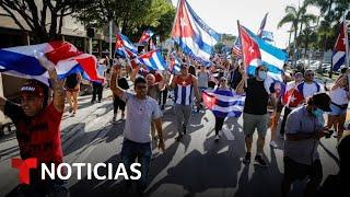 Los cubanos de Miami se citan en la Torre de la Libertad | Noticias Telemundo