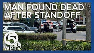 Man found dead after standoff at Port St. Lucie shopping center