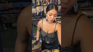 Pattaya Lady Makes Spicy Raw Crab Salad - Thai Street Food