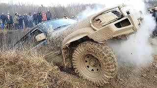 Slow motion Nissan Patrol y61 offroad 4x4