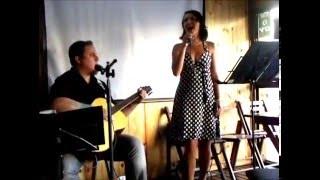 Maya Garcia  e Jéferson Luz - Locked out of heaven (Bruno Mars) Cover