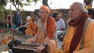 HH Kadamba Kanana Swami - Raval - kirtan, 19.11.2018