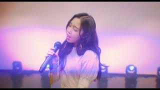 Hayeon (하연) - ‘Eyes on you’ Live Clip. / ACRYL 컨퍼런스 공연 中