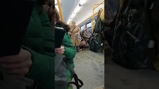 ПОПРОШАЙКА И ТОРГАШКА ВСТРЕТИЛИСЬ В ИВОЛГЕ!  #нашажизньлн #москва #позорстраны