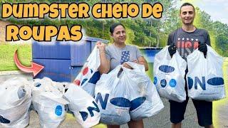 Dumpster dos Estados Unidos de roupas!