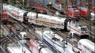 Modern Märklin H0 layout Update 3 - automatic train operation via CS3 model railway sequence control