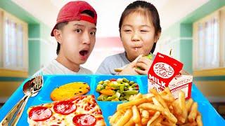 Chinese Kids try American School Lunch for the First Time!