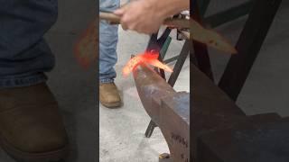 Incredible Forge Work‼️Nigel Fennell takes 2 old Rasps & forges them into working pair of Pull Offs