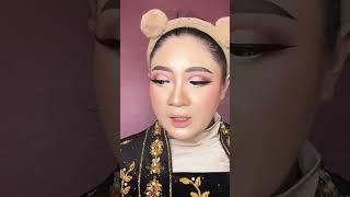 SNR MAKEUP ARTIS PROFESIONAL MUA SIDOARJO WA 083832281175 #indonesianmua #makeupartist #mua