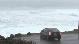 Waves in Yachats