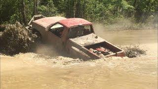 BIG MUD TRUCKS CROSSING A RIVER!!!