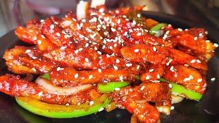 Honey Chilli Potato | Honey Chilli Potato Recipe in Hindi | The Foodie Pathan | Momo Factory