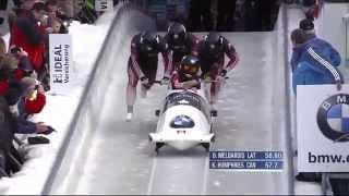 Kaillie Humphries and her team crashed in Winterberg