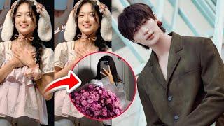 Kim Hye-yoon SHOCKED After Byeon Woo-seok sent Her Boquet of flowers! DATING IS REAL!