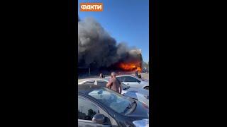 ️ Ракетний удар по ТЦ у Кременчуці АМСТОР! Щонайменше 2 людини ЗАГИНУЛИ