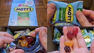 Costco Sale Item Review Mott's Assorted Fruit Snacks Taste Test