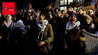 Nach Iran-Angriff bricht Jubel auf Berliner Demo aus