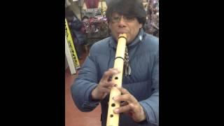 Quenacho Flute Demonstration by David Bolaños Mamani from Cusco, Peru