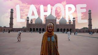 This is how Pakistanis treat Tourists in Lahore | VLOG Pakistan #41