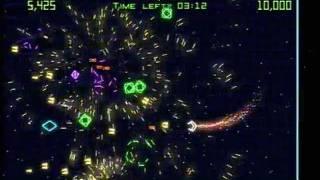 Geometry Wars Trial: Challenge Accepted :3