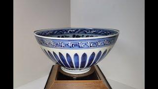 罕见明宣德青花莲瓣缠枝花卉果纹大碗-直径21厘米Ming Dynasty Xuande reign blue and white floral fruits twine pattern bowl