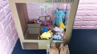 DIY Hydraulic Powered Claw Machine from Cardboard