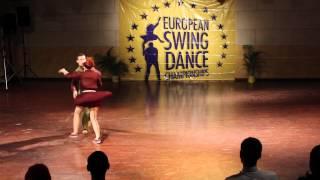 ESDC 2012 - Classic Lindy Hop Showcase (William Mauvais & Maeva Truntzer)