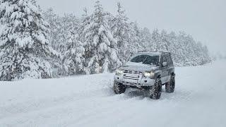 Mitsubishi Pajero 3.0 V6 24v off road snow wheeling