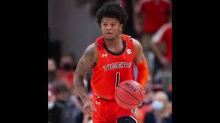 Wendell green jr is the next up coming out of college