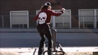 Thuro Rollerblading: Sascha Simms First Session in the Rollerblade Solo 2016 Skates