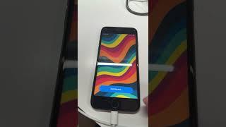 I Installed iOS 26 On My iPhone SE 2nd Gen! #ios26