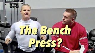 How To Do The Bench Press For Bodybuilding vs Powerlifting!