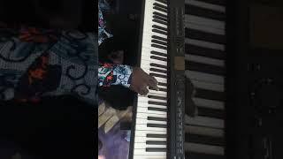 SHADRACH YAWSON PLAYS FUNNY SOLO OF ONYAME TUMFO