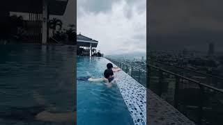 미카즈키리조트 22층 인피니티 풀 in 다낭