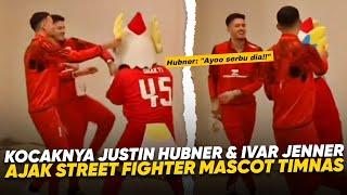 Gak Bisa Kalo Harus Anteng !! Jahilnya Justin Hubner & Ivar Jenner ke Maskot Timnas Indonesia