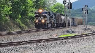 Norfolk Southern #8011 leads an oil train at Lewistown, PA (05/29/2025)
