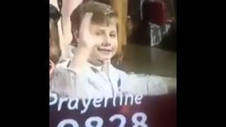 This kid really hit the dab at church (FUNNY)