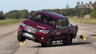 The new Toyota Hilux 2016 fails moose test